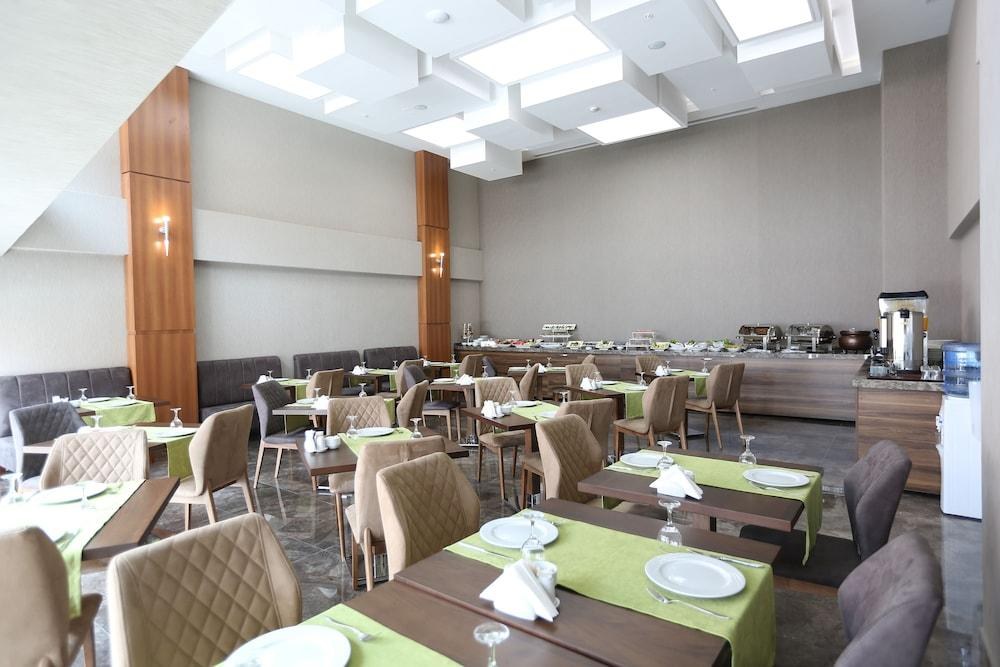 Elips Royal Hotel & Spa photo 4