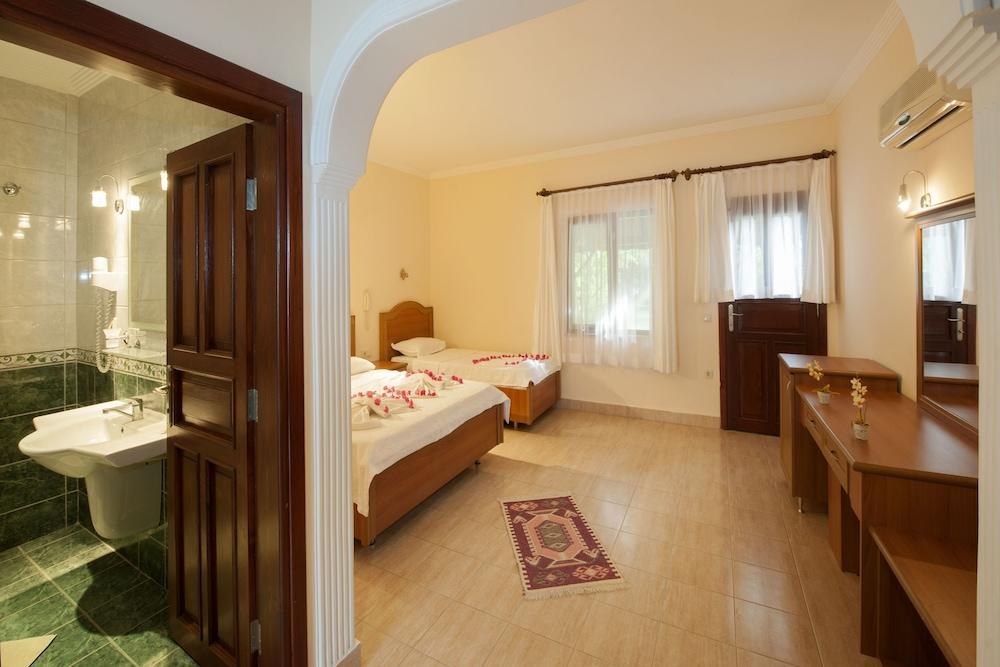 Kutle Hotel photo 1