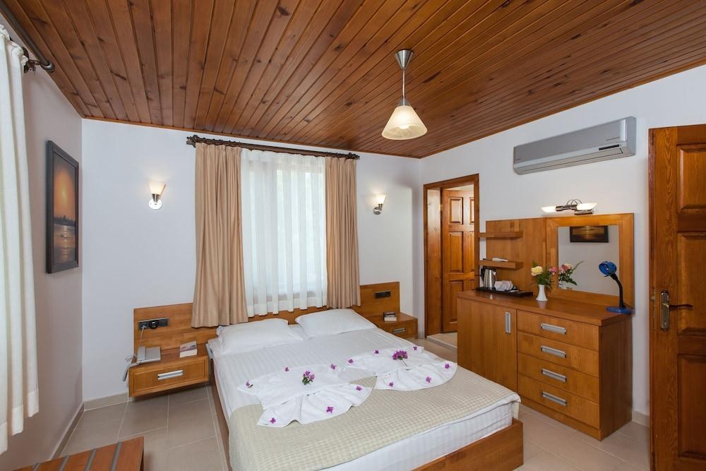 Aida Hotel photo 2