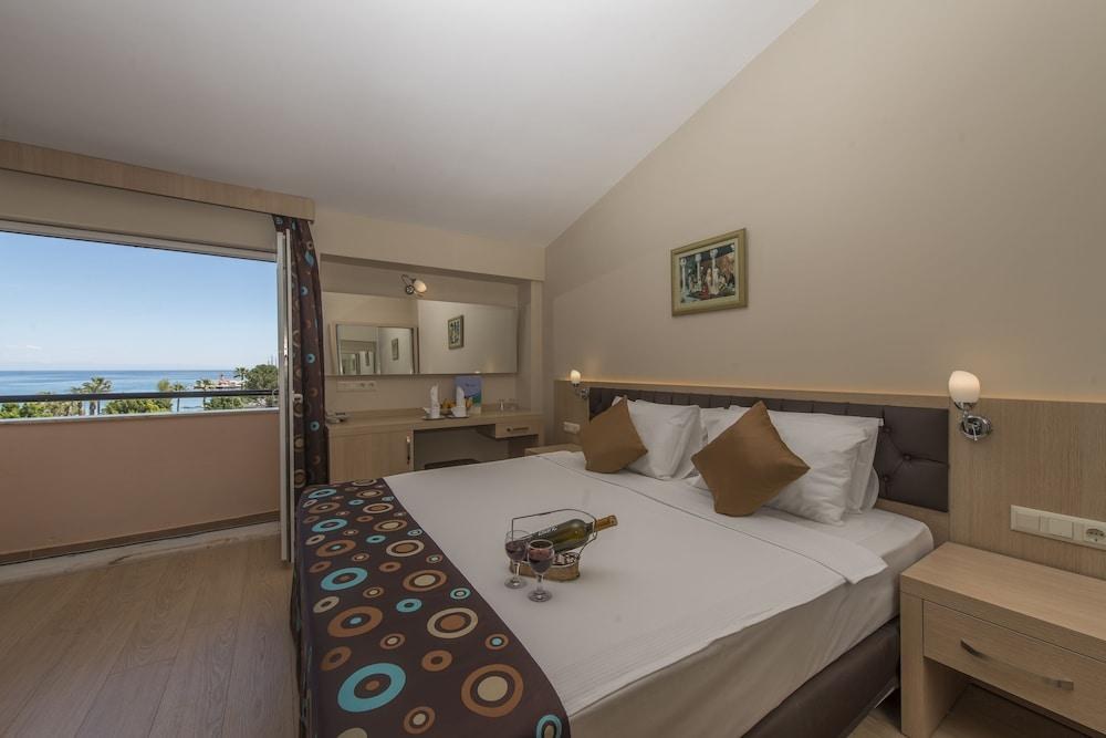Hotel Asdem Park photo 1