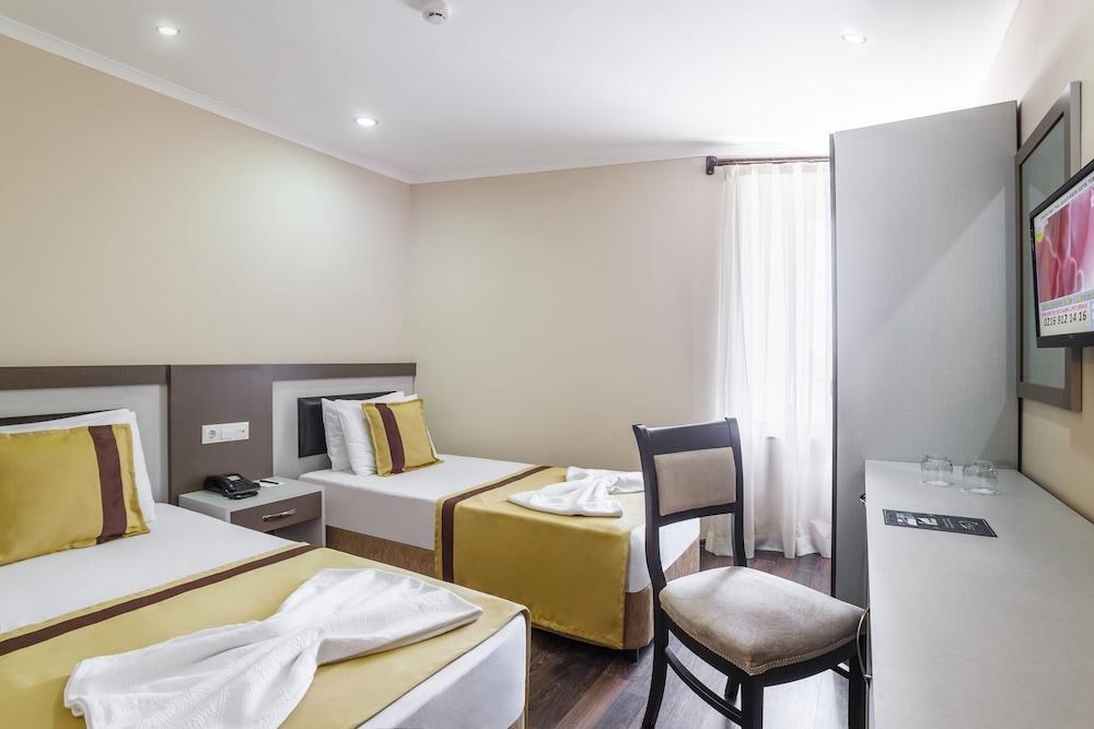 Ayhan Hotel photo 4