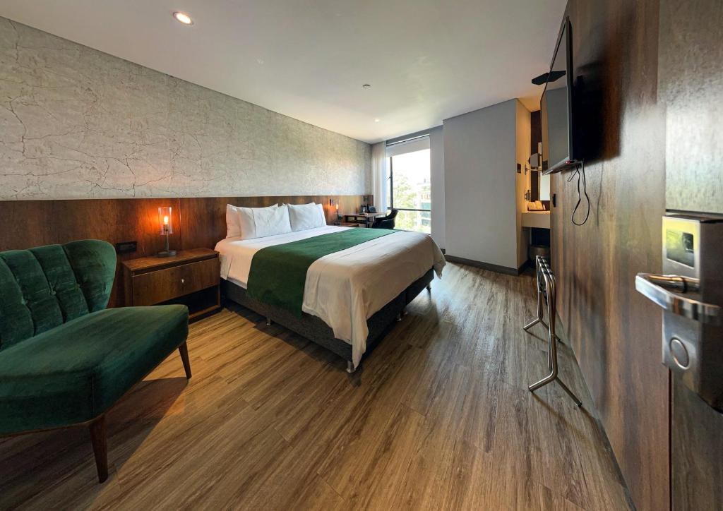 CAFE HOTEL MEDELLIN photo 2