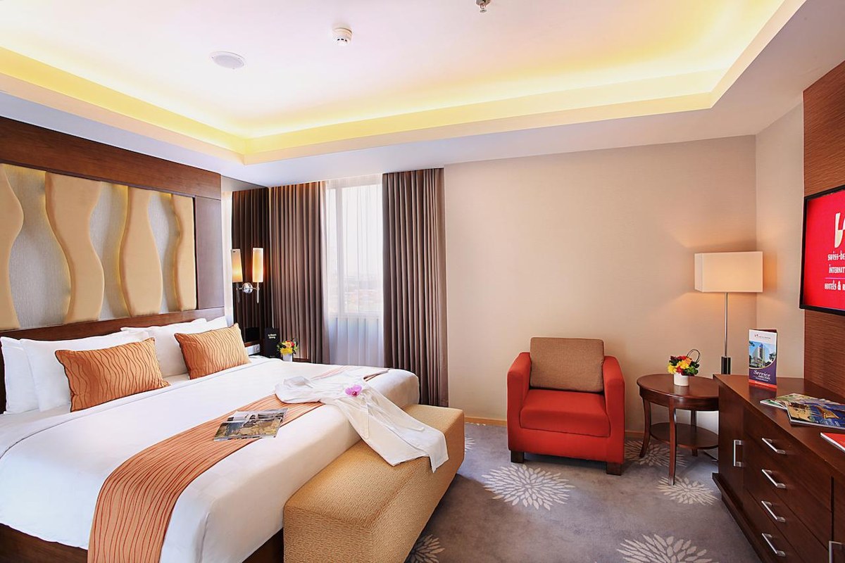 SWISS-BELINN MANYAR, SURABAYA
