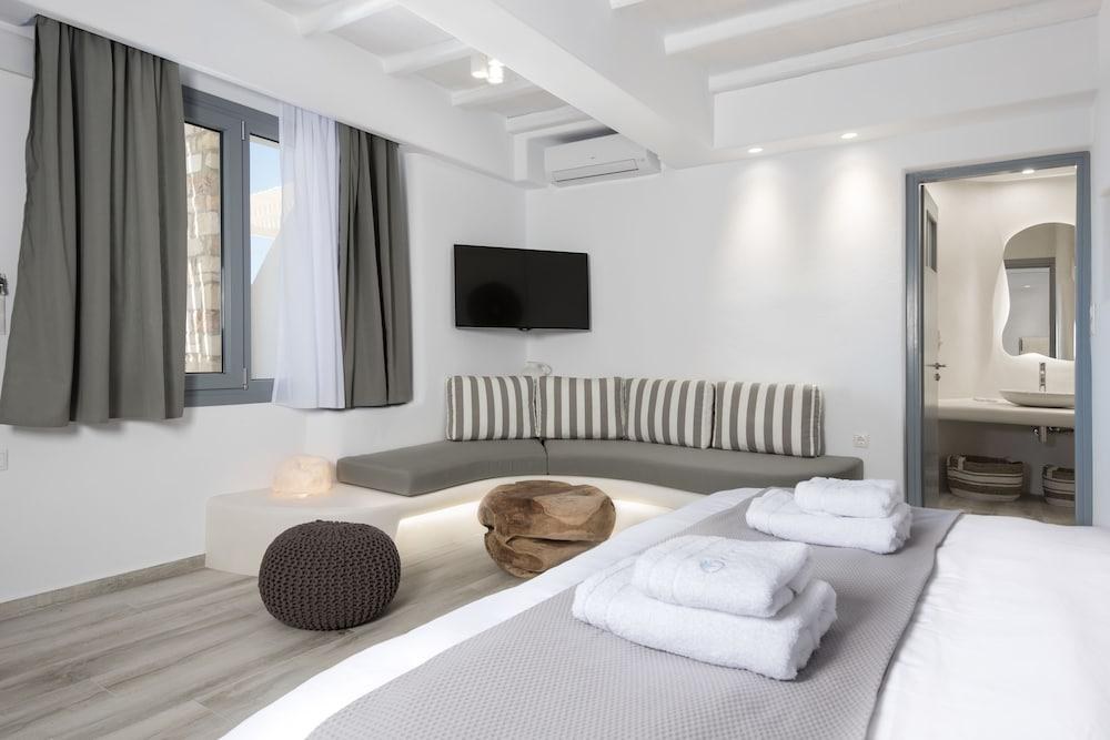 ILIADA SUITES - ADULTS ONLY photo 4