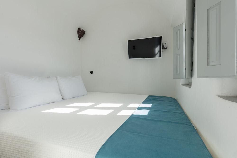 Ducato di Oia - Adults Only photo 1