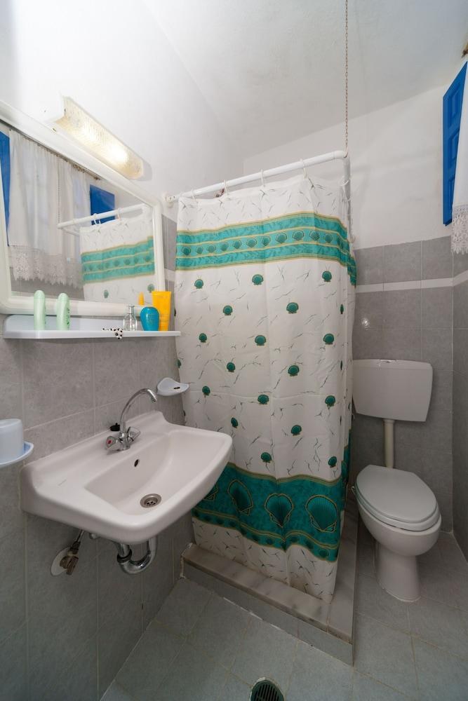 White Cave Villas photo 3