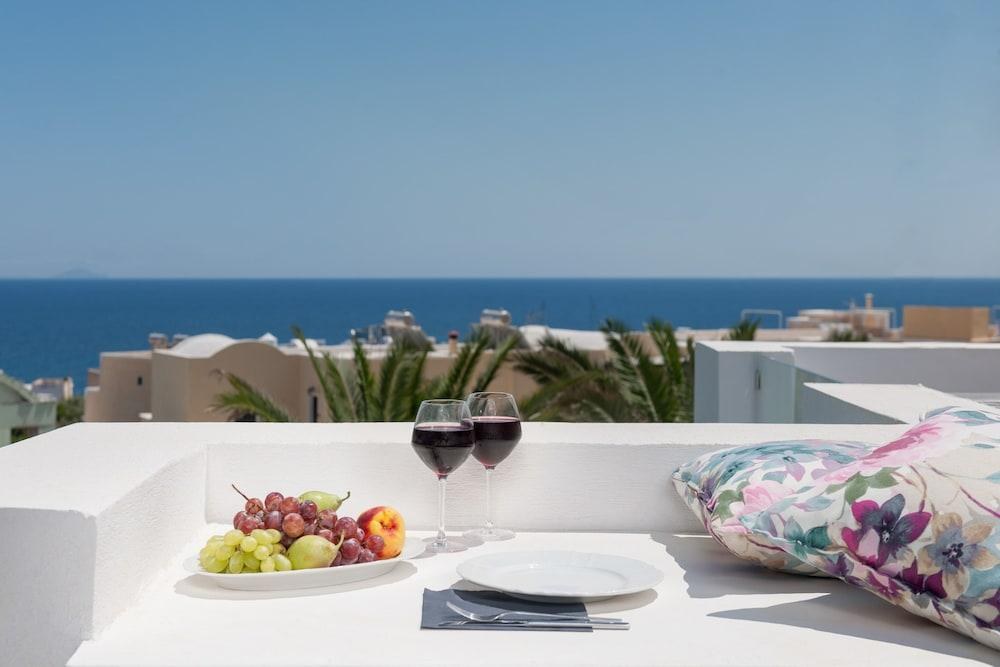 Mar n Mar Crown Hotel and Suites
