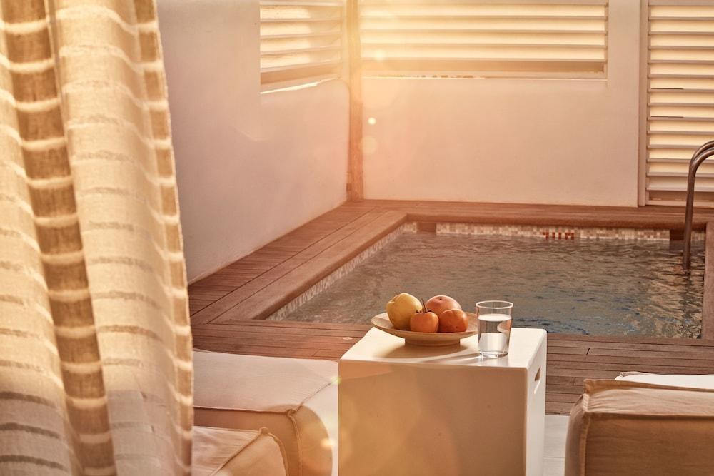 18 Grapes Hotel photo 3