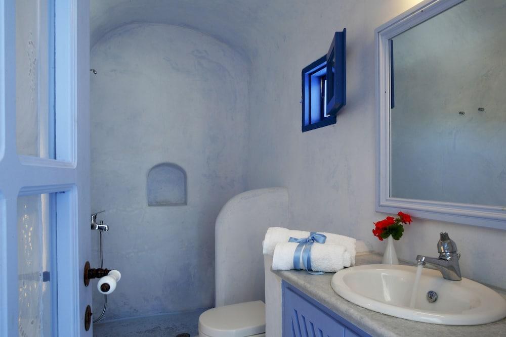 Aghios Artemios Traditional Houses photo 3