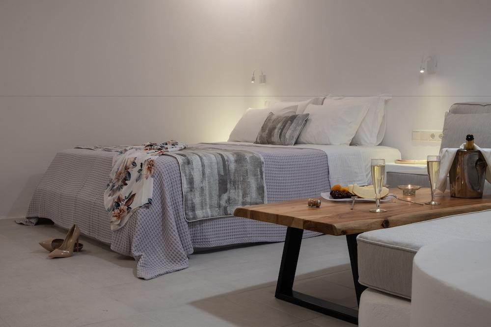 Ambience Suites photo 2