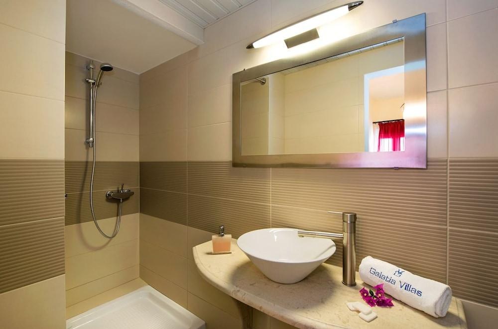Galatia Villas photo 3