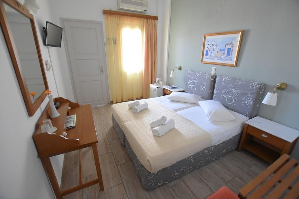 Rodakas Hotel photo 2