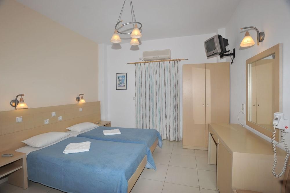 Stelios Place photo 1