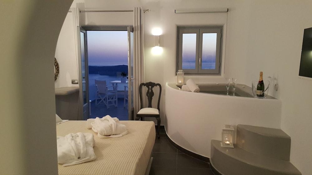 Unique Suites photo 2