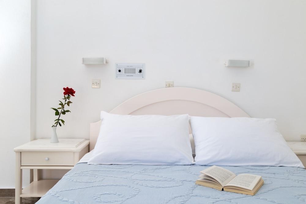 Areti Hotel photo 1