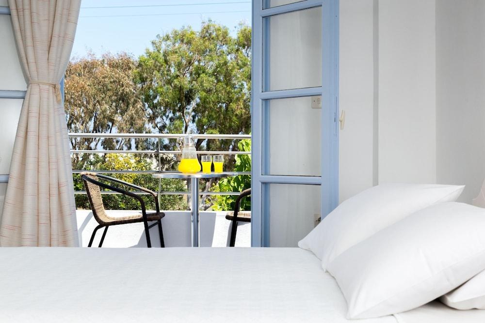 Areti Hotel photo 4