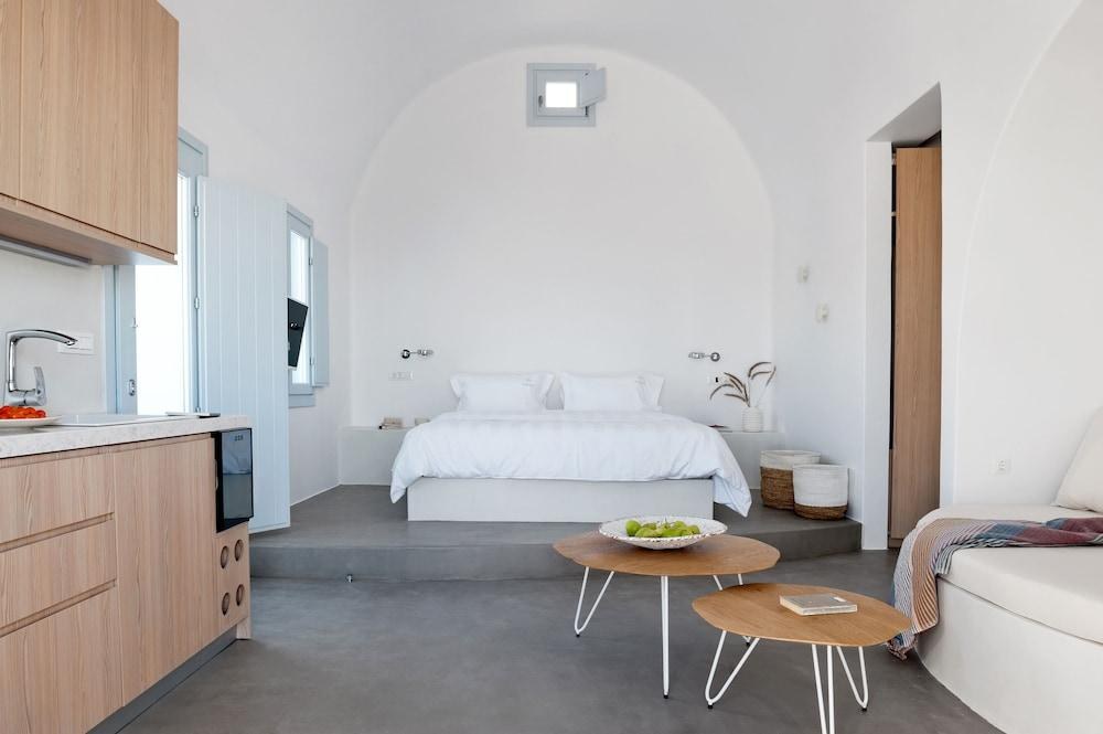 Santorini Heights photo 1