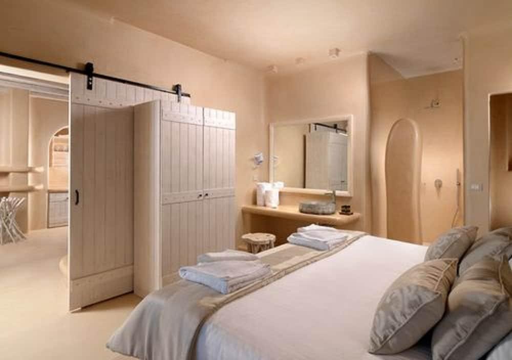 Dome Santorini Resort & Spa photo 1