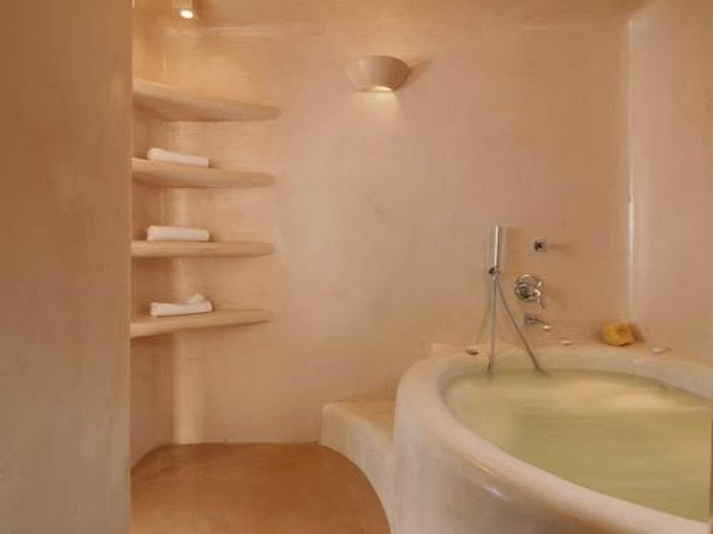 Dome Santorini Resort & Spa photo 3