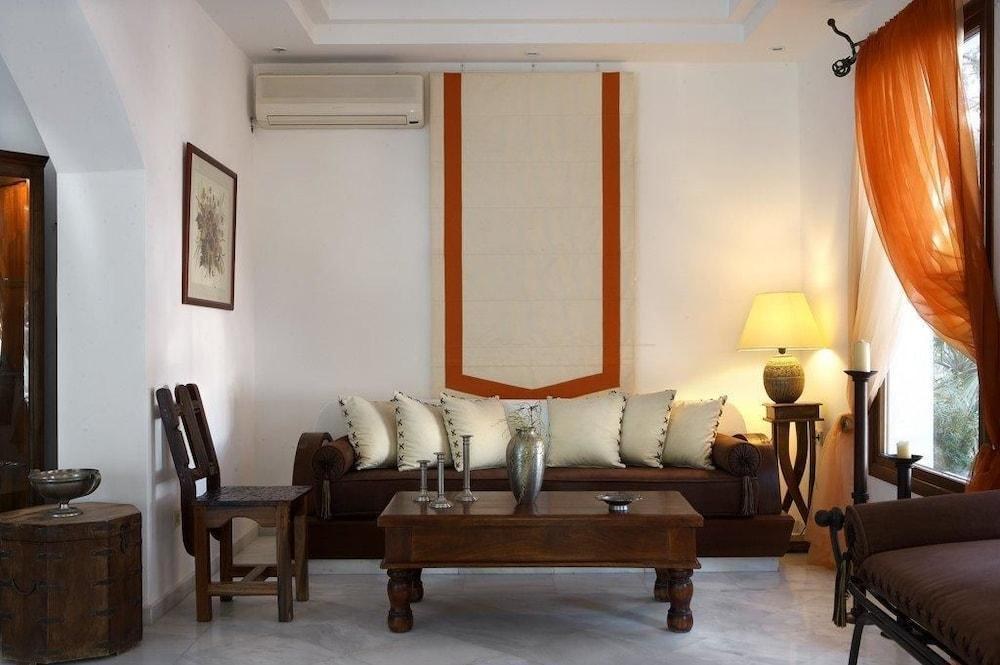Meltemi Excelsior Suites and Spa photo 4