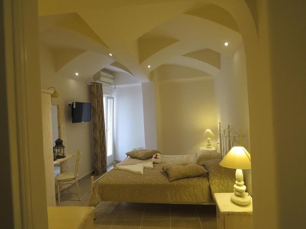 Villa Manos photo 2