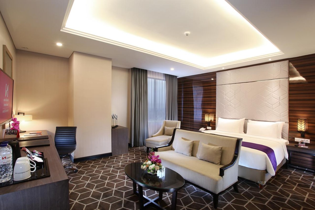 SWISS-BELINN TUNJUNGAN SURABAYA photo 3