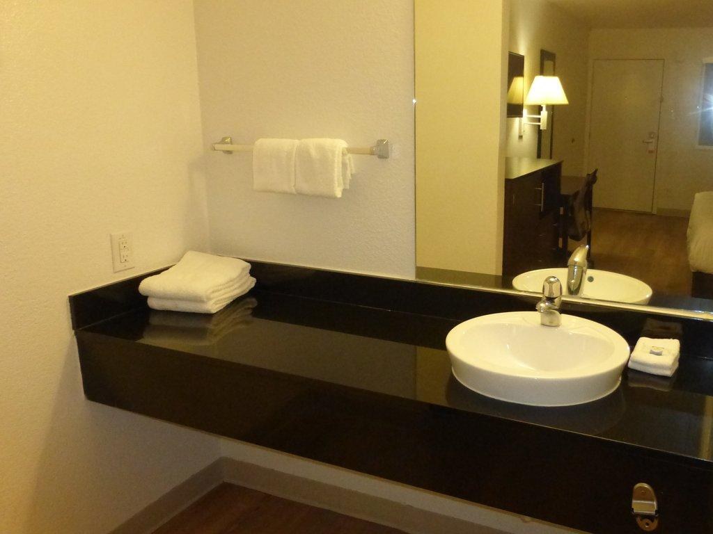 Red Roof Inn Houston - Jersey Village photo 1