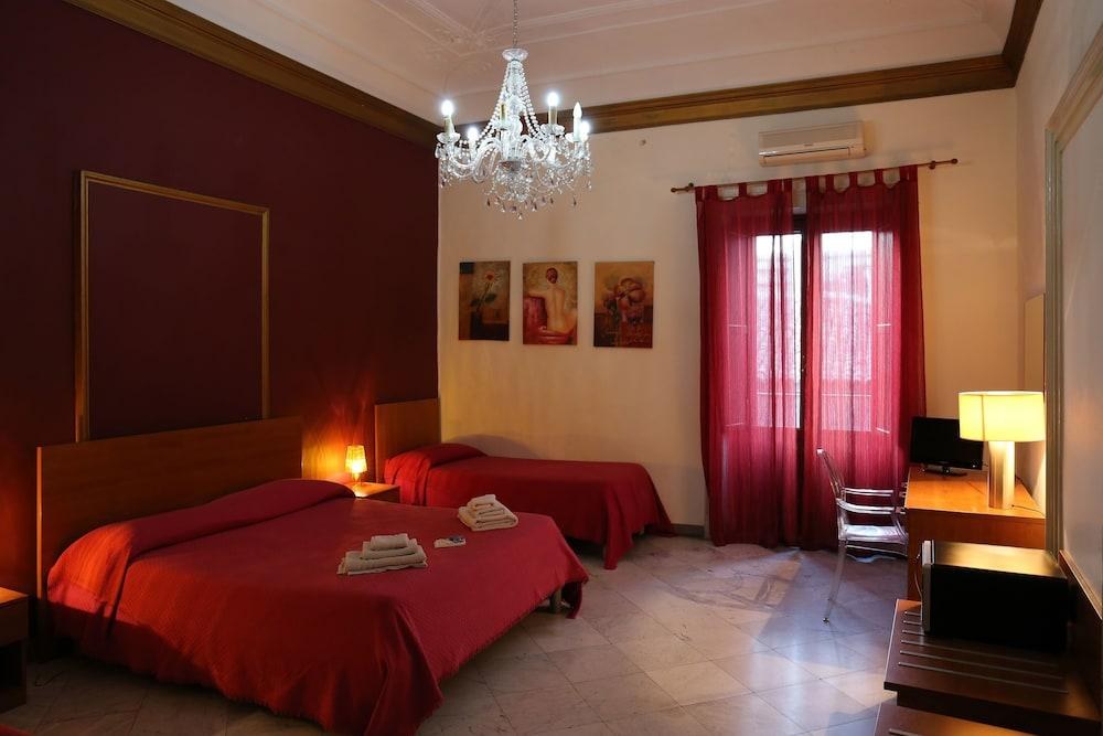 Bed and Breakfast Opera