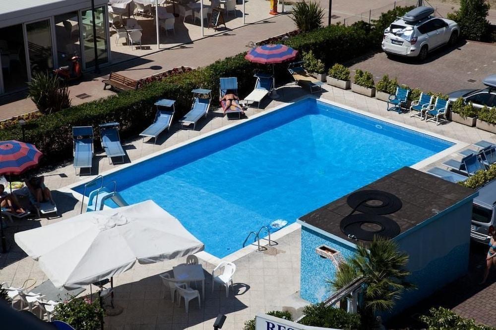 Hotel Paloma photo 2