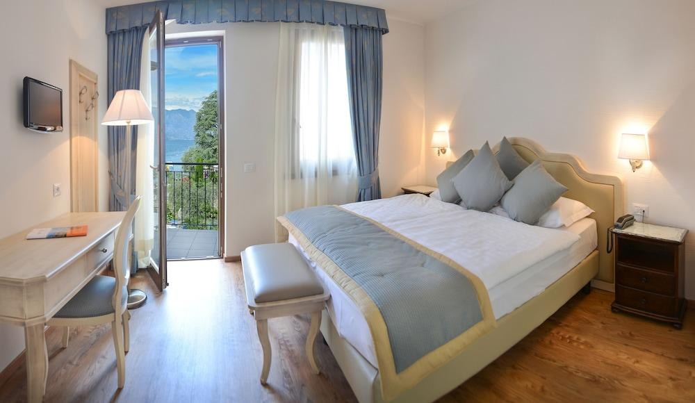 Lake Front Hotel Brenzone photo 2
