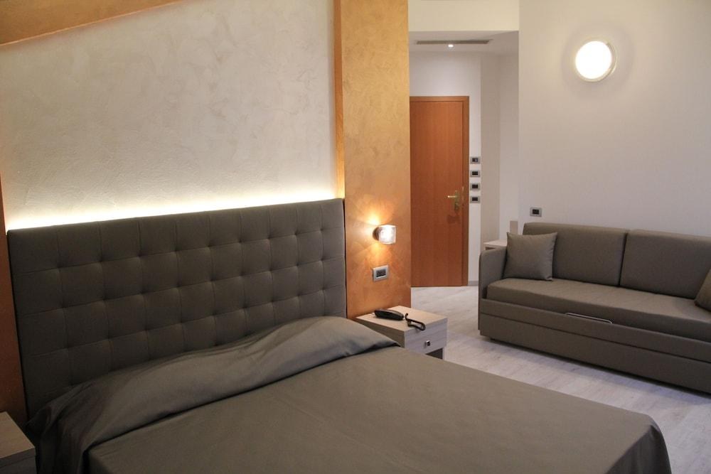 Hotel Gabbiano photo 2