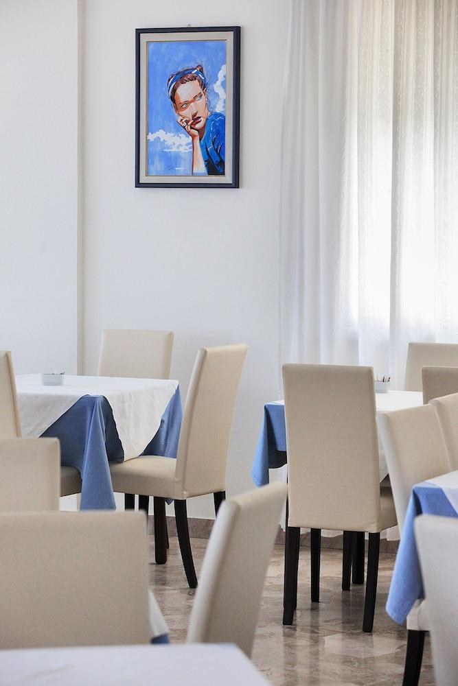 Riviera Mare Beach Life Hotel photo 4
