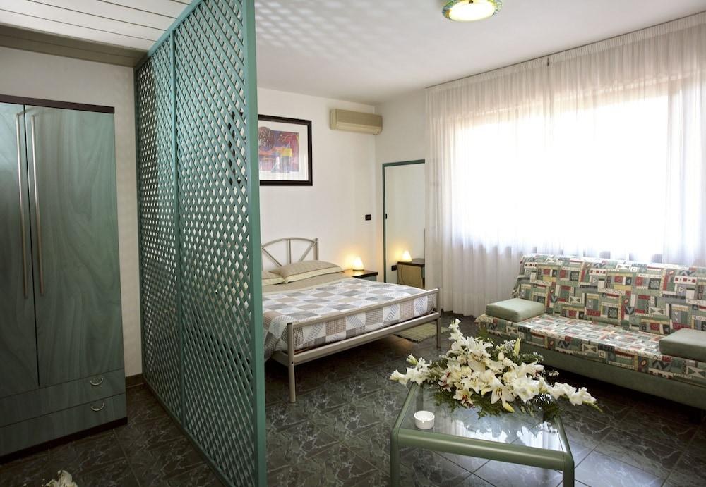 Hotel delle Alpi photo 2