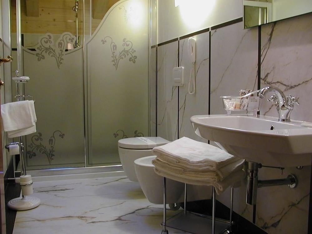 Villa Madonna photo 3
