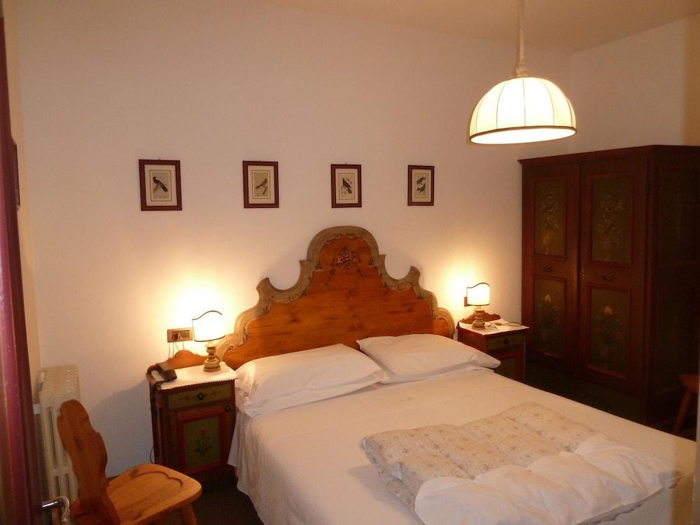 MENARDI photo 1
