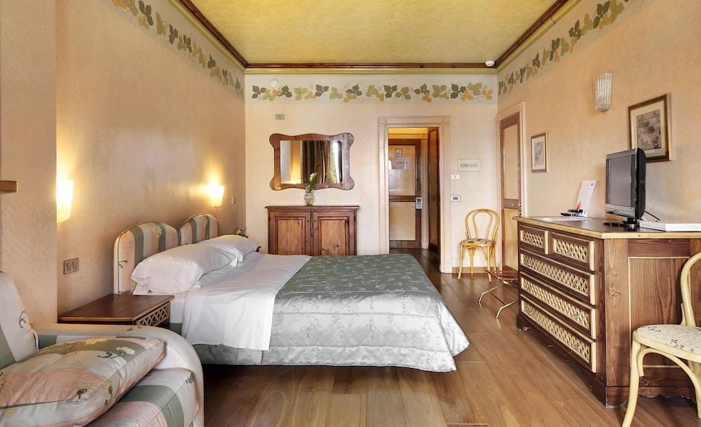 HOTEL CLUB RELAIS DES ALPES photo 1