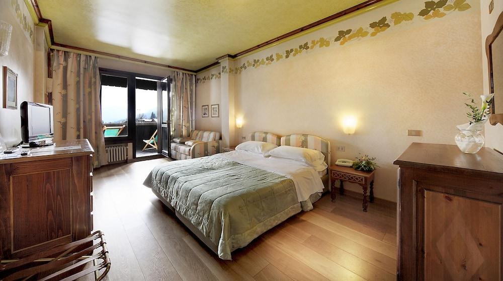 HOTEL CLUB RELAIS DES ALPES photo 2