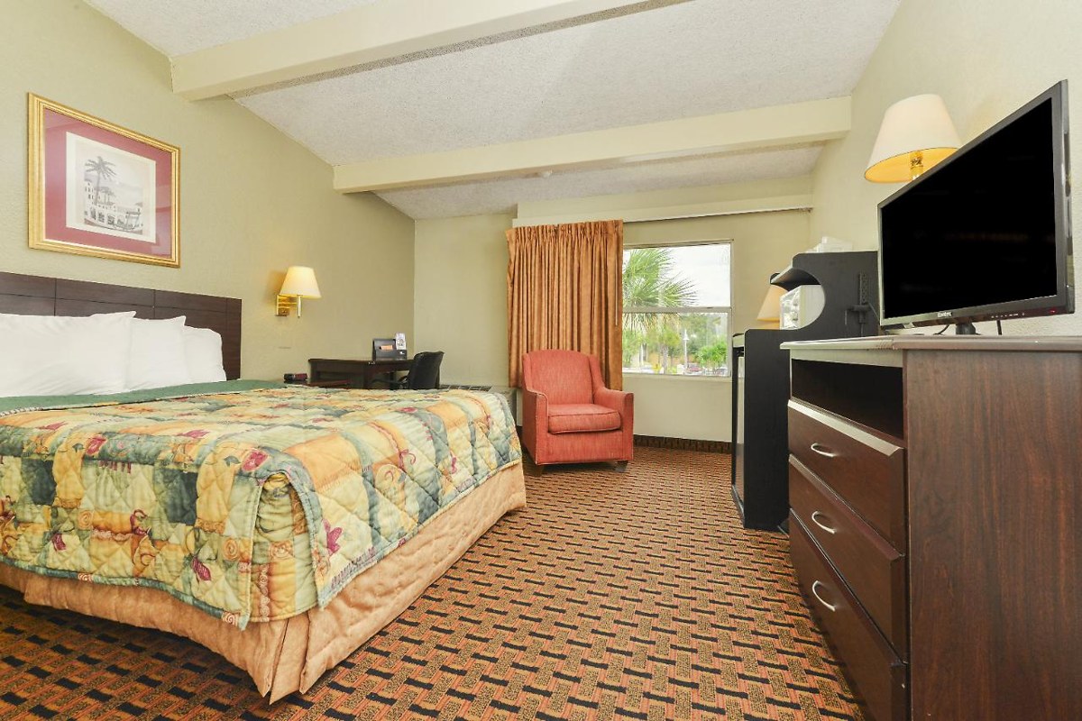 AMERICAS BEST VALUE INN SARASOTA DOWNTOWN