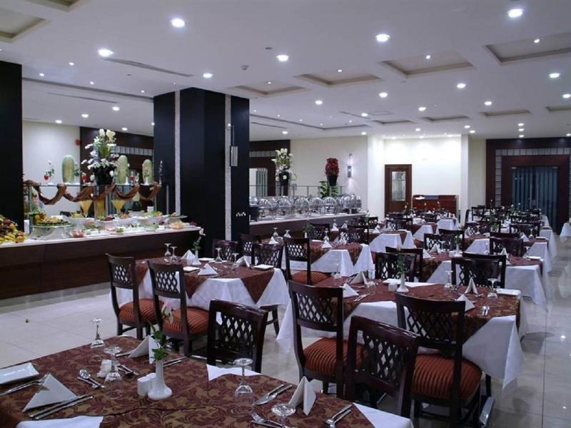 Dar Al Eiman Royal Hotel photo 1