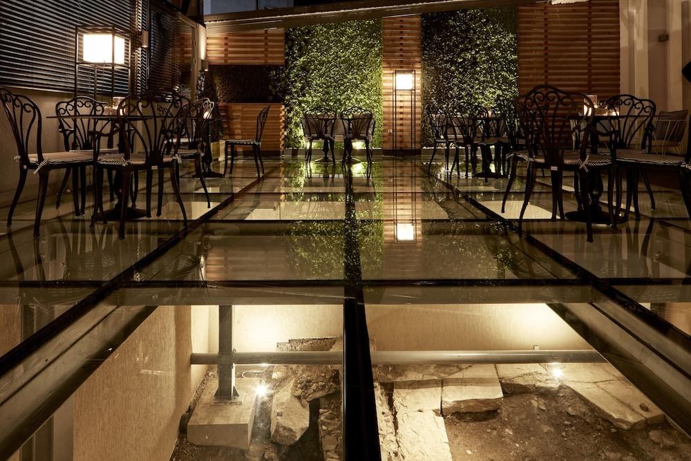 Antigon Urban Chic Hotel photo 3