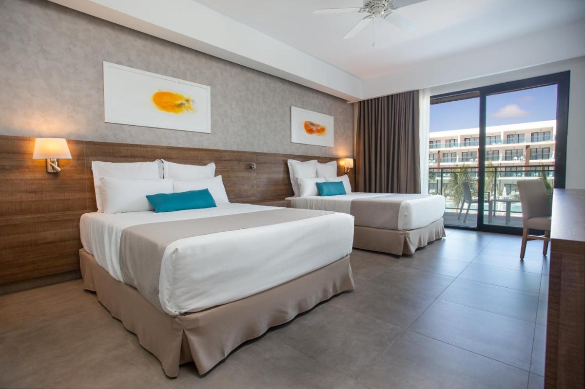 SERENADE PUNTA CANA BEACH & SPA RESORT photo 1