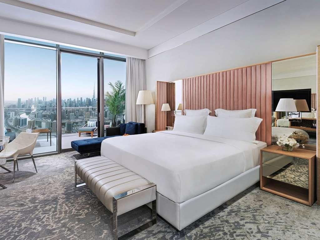 Sls Dubai Hotel & Residences photo 1