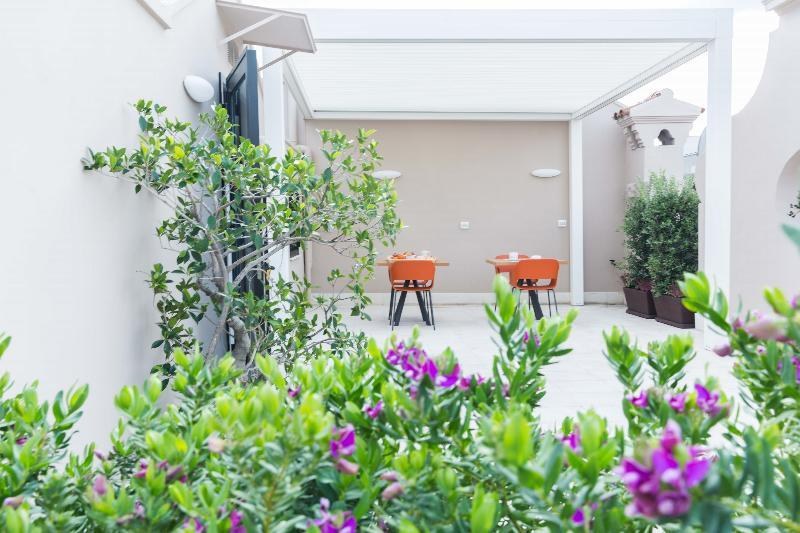200 Rooms & Terrace photo 2