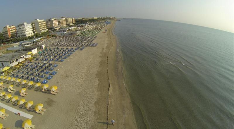 City Beach Resort photo 1