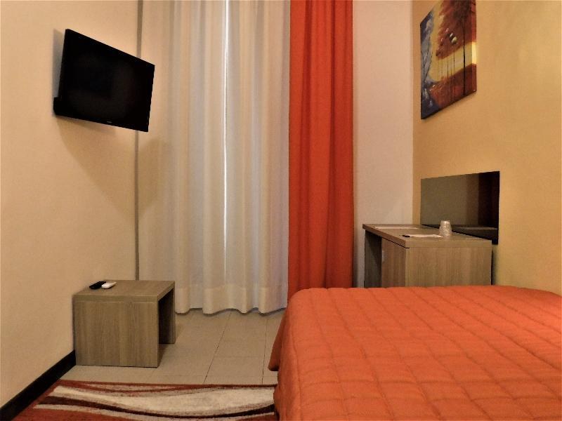 Moonlight Hotel & Suites photo 4