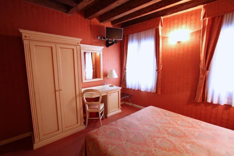Lanterna Di Marco Polo photo 3
