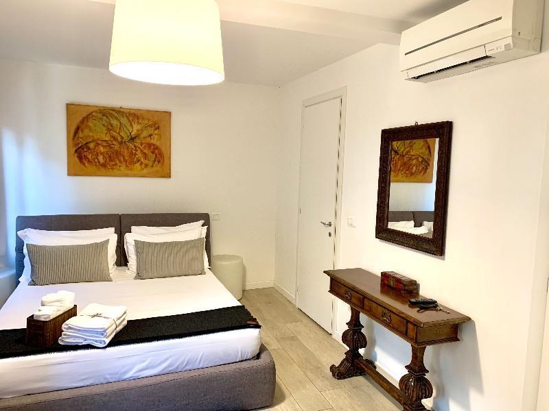 B&B Fortuny