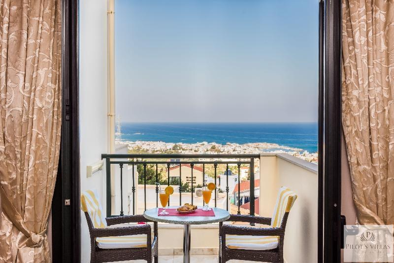 Pilot's Villas Luxury Suites photo 3