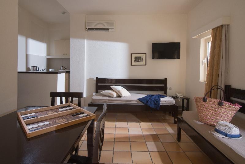Ourania Apartments photo 1