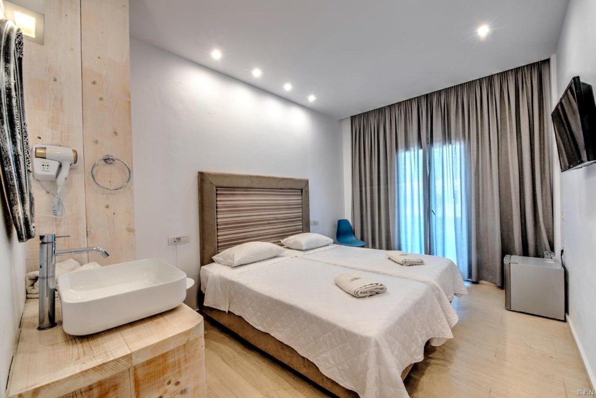 ANAMAR SANTORINI photo 1